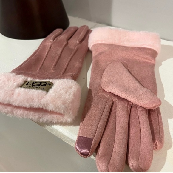 UGG Women's Blush Shearling Mittens - Picture 3 of 3